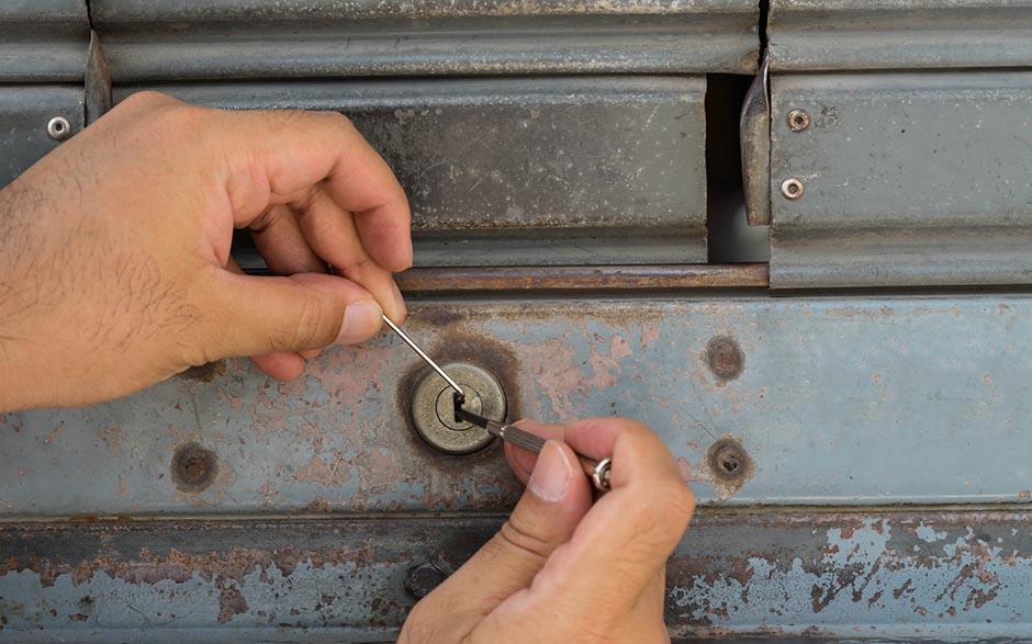 tarifs serrurier ouverture de porte Bouc-Bel-Air
